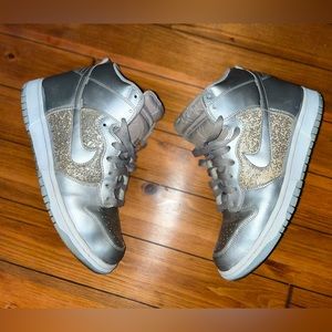 Nike dunk high metallic